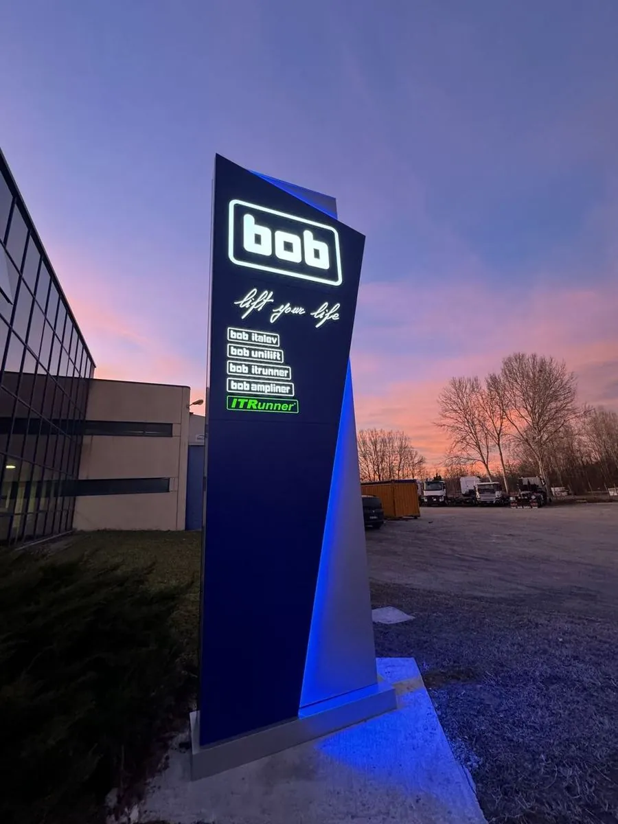 Totem luminoso bob