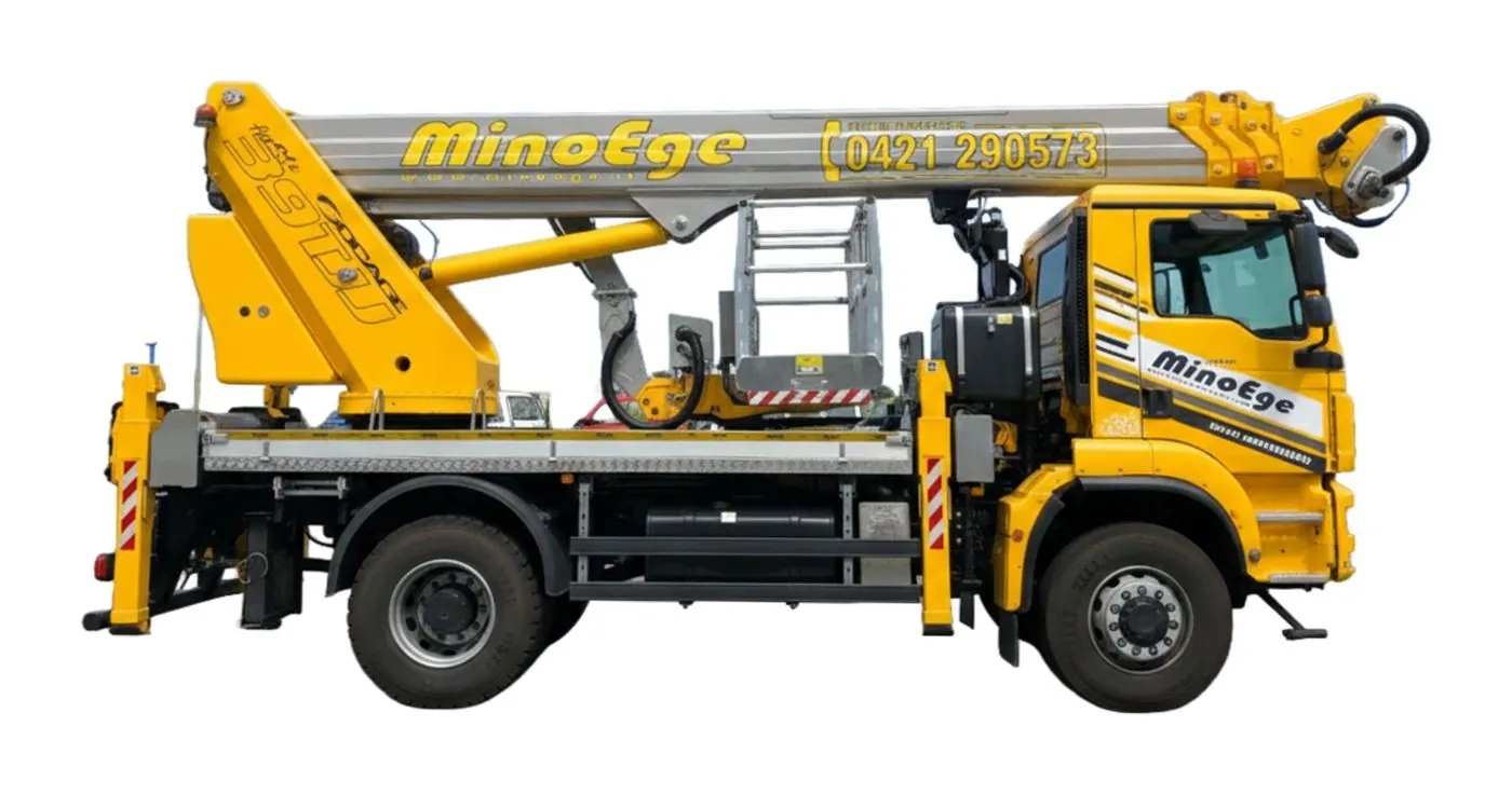 Autocarro con piattaforma MinoEge